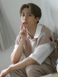 「TVガイドStageStars vol.33」撮影中オフショ
